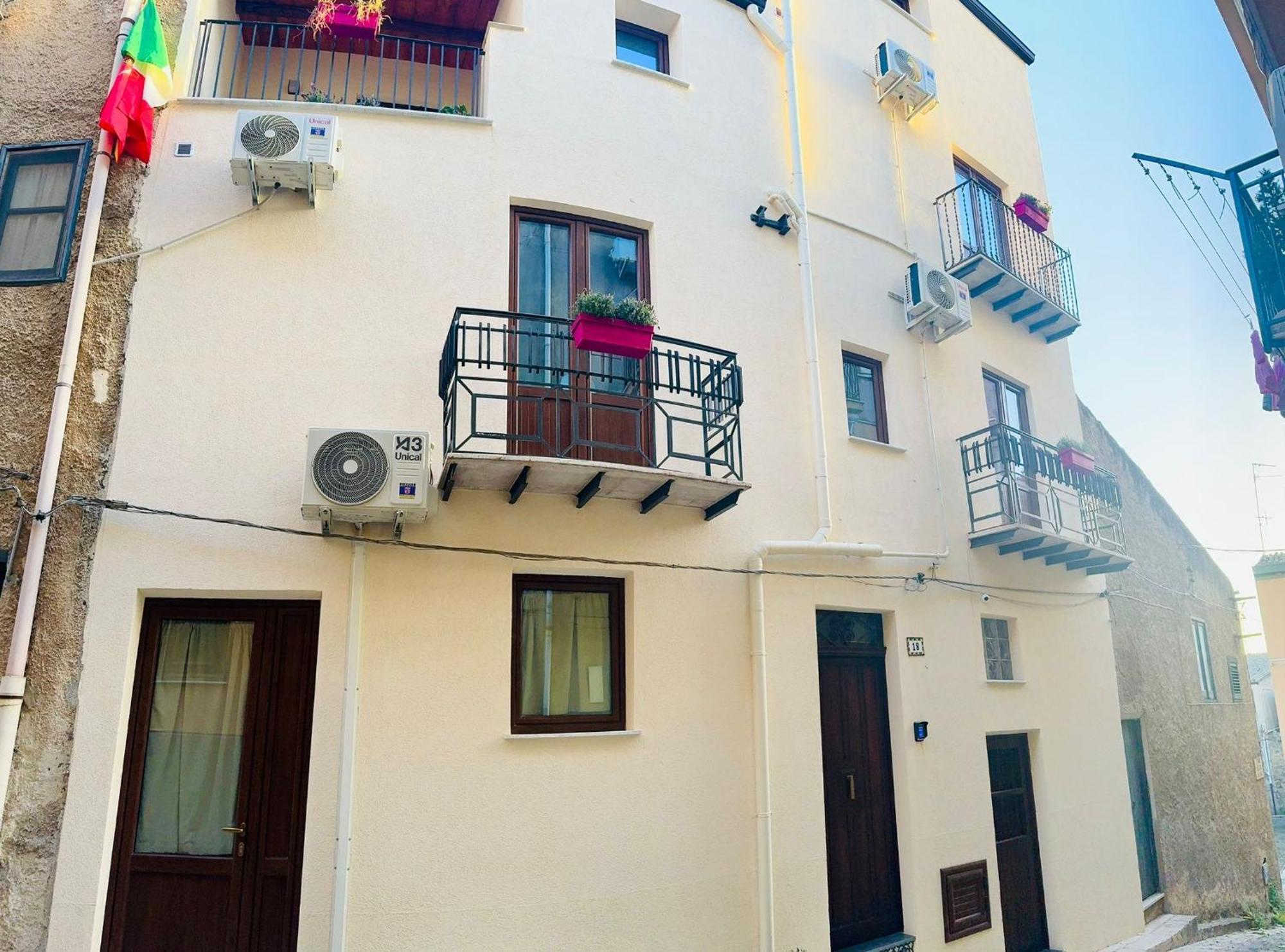 Corleone Home Buitenkant foto